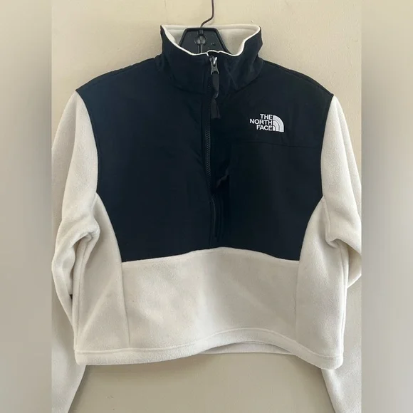 North Face Polartec White w/black Fleece Fabric Crop Jacket - Picture 3 of 10